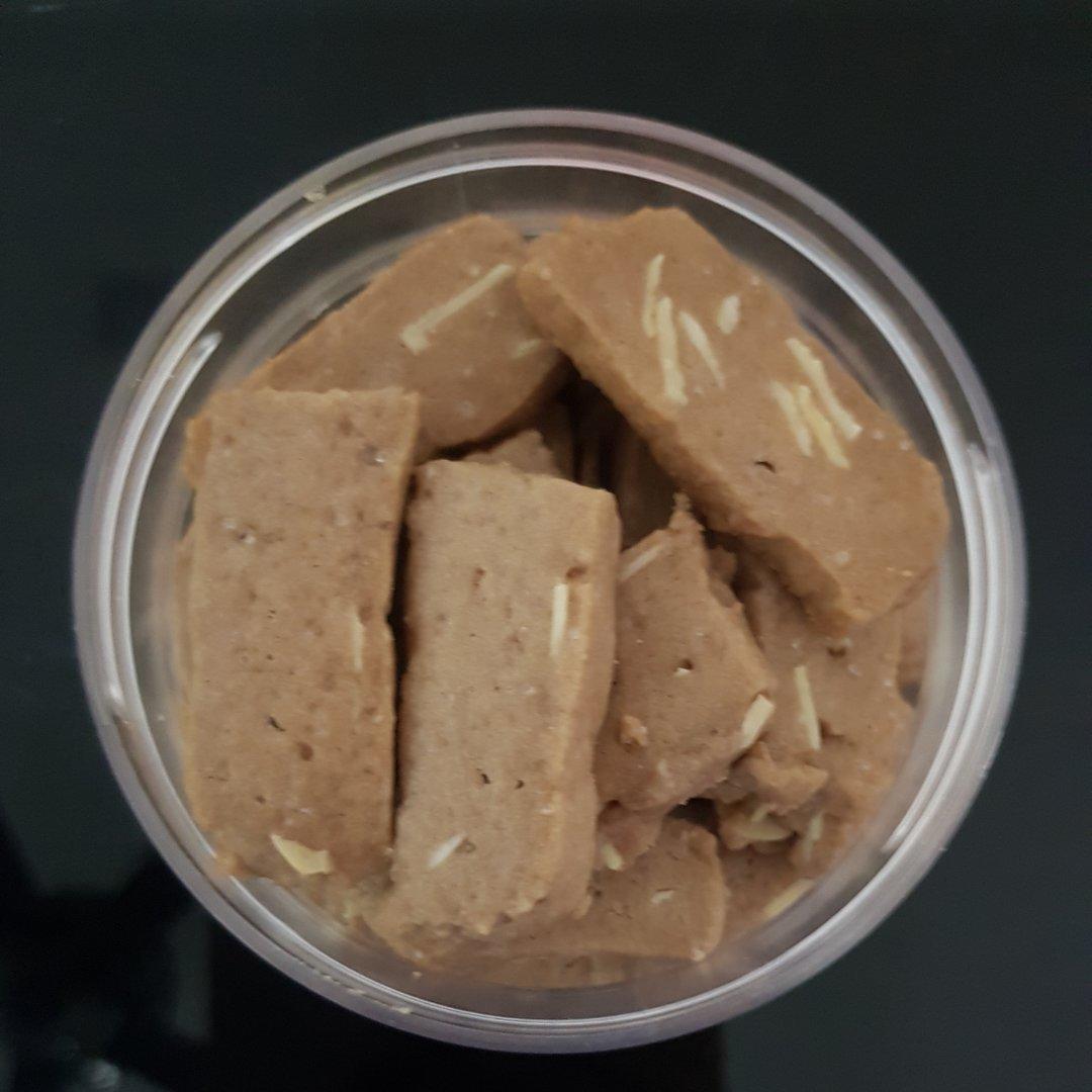 香浓酥脆的蔓越莓曲奇饼干和巧克力杏仁儿饼干～无蛋奶油版本