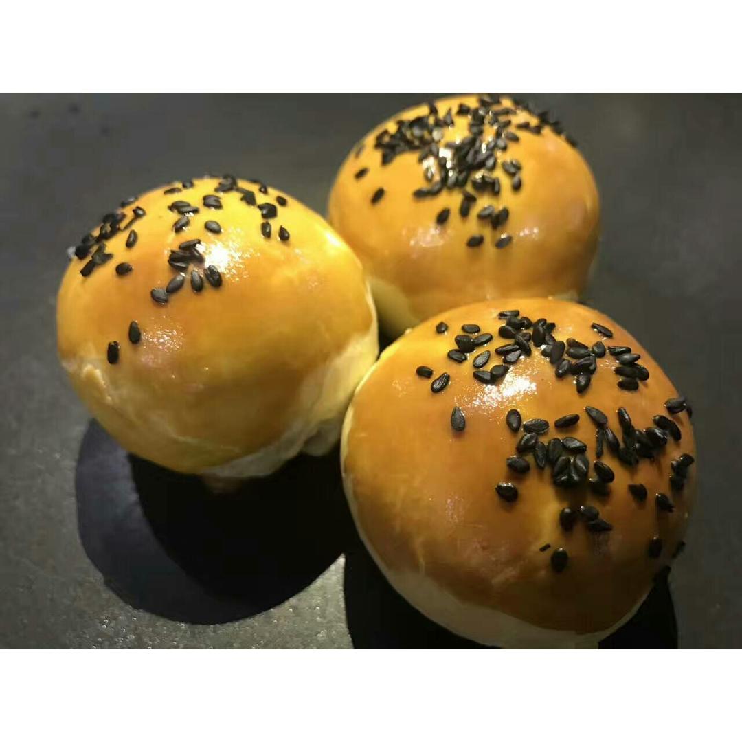 蛋黄酥