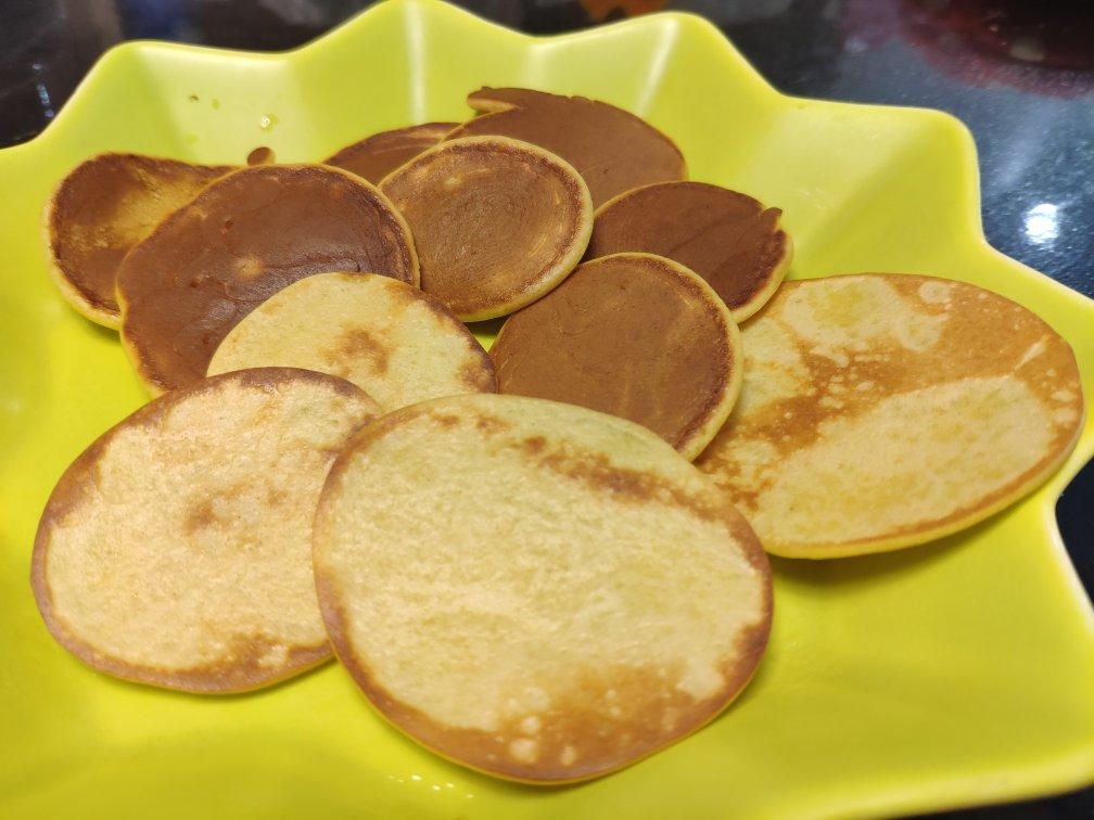 8月+宝宝辅食                                                                    香蕉鸡蛋松饼