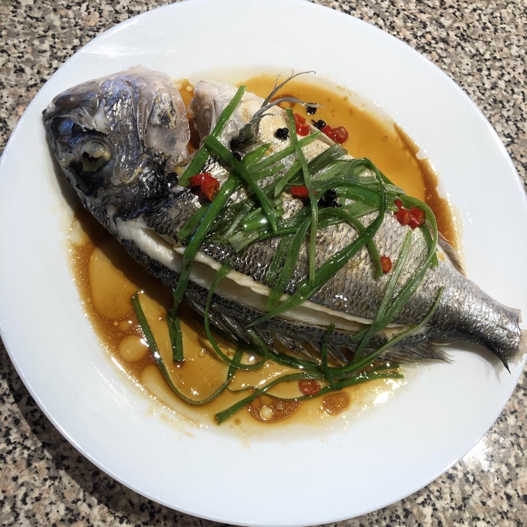 【清蒸鱼】超快速，10分钟搞定，靠它虏获老公的胃