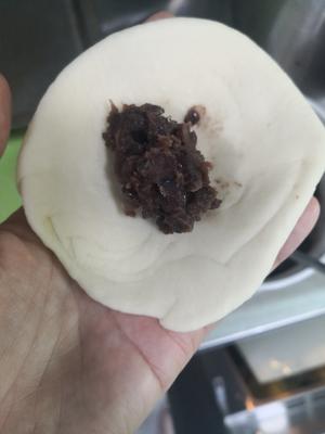 豆沙寿桃包（放心食用！天然果蔬染色😄无色素！无添加剂！手残党不用网筛也能均匀上色！复热也绝不褪色！）的做法 步骤4