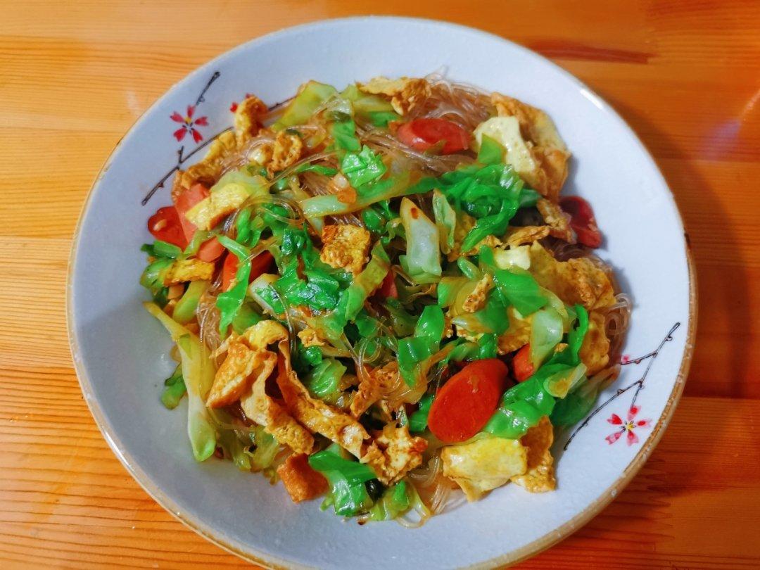 包菜粉丝炒鸡蛋
