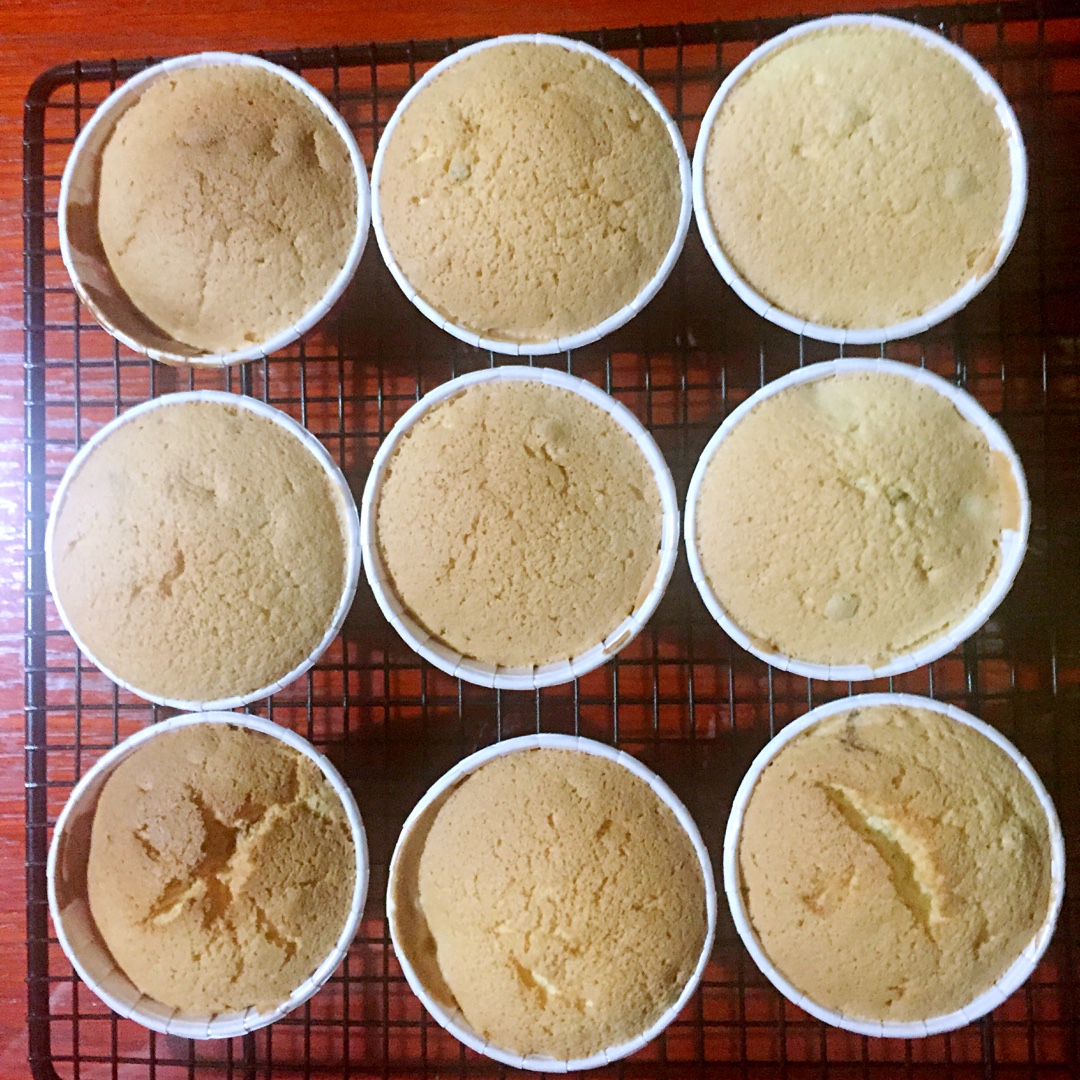蛋香十足の海绵杯子蛋糕，伴手礼好选择。