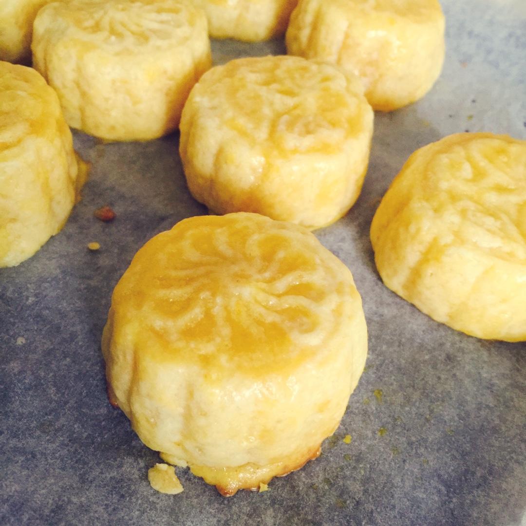 流心奶黄月饼