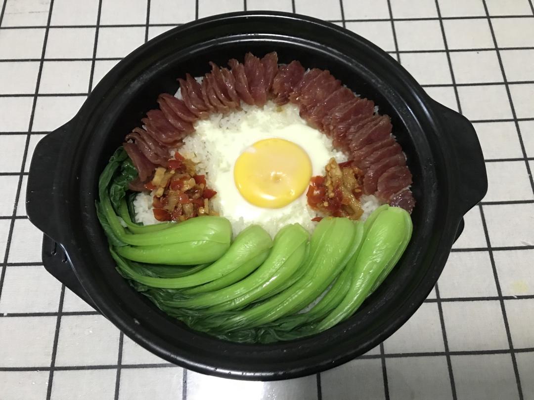 香肠煲仔饭