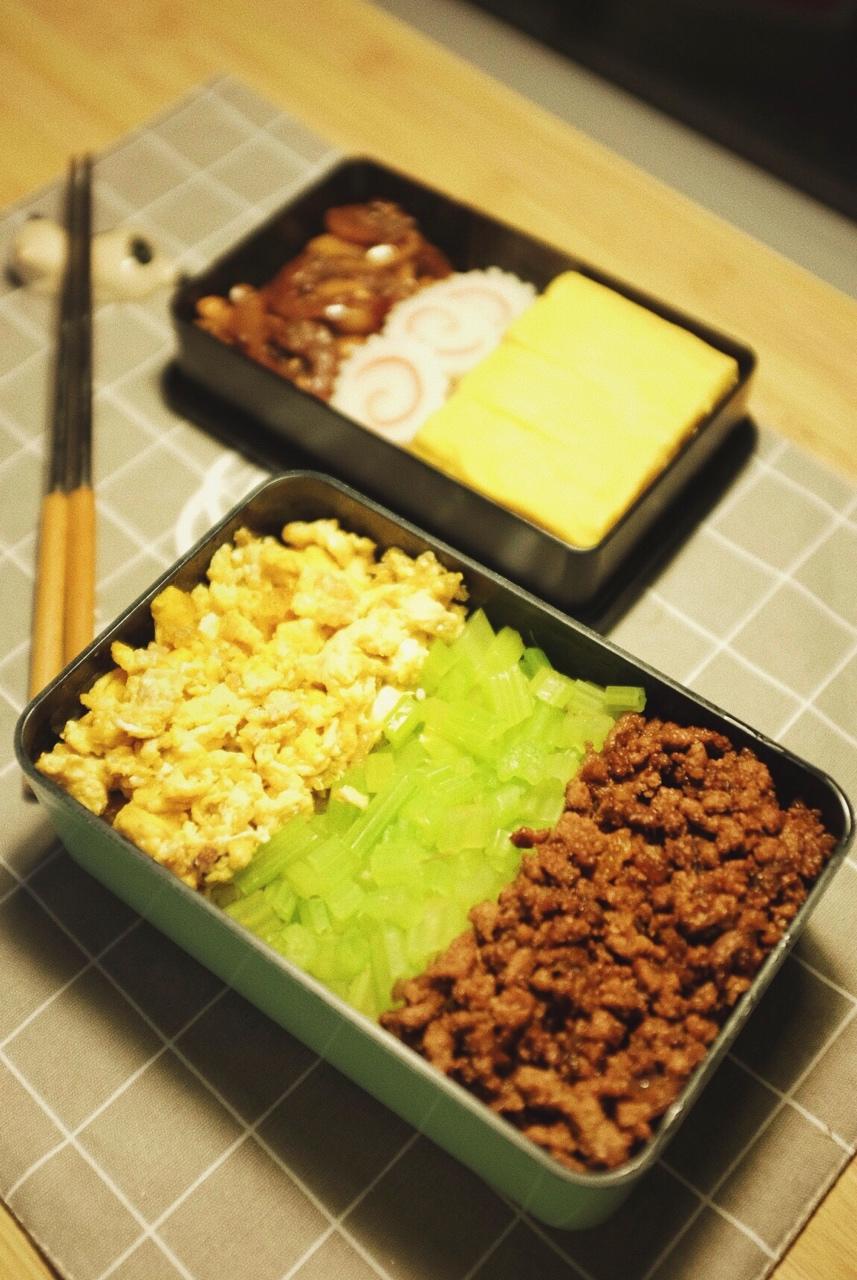 三色丼