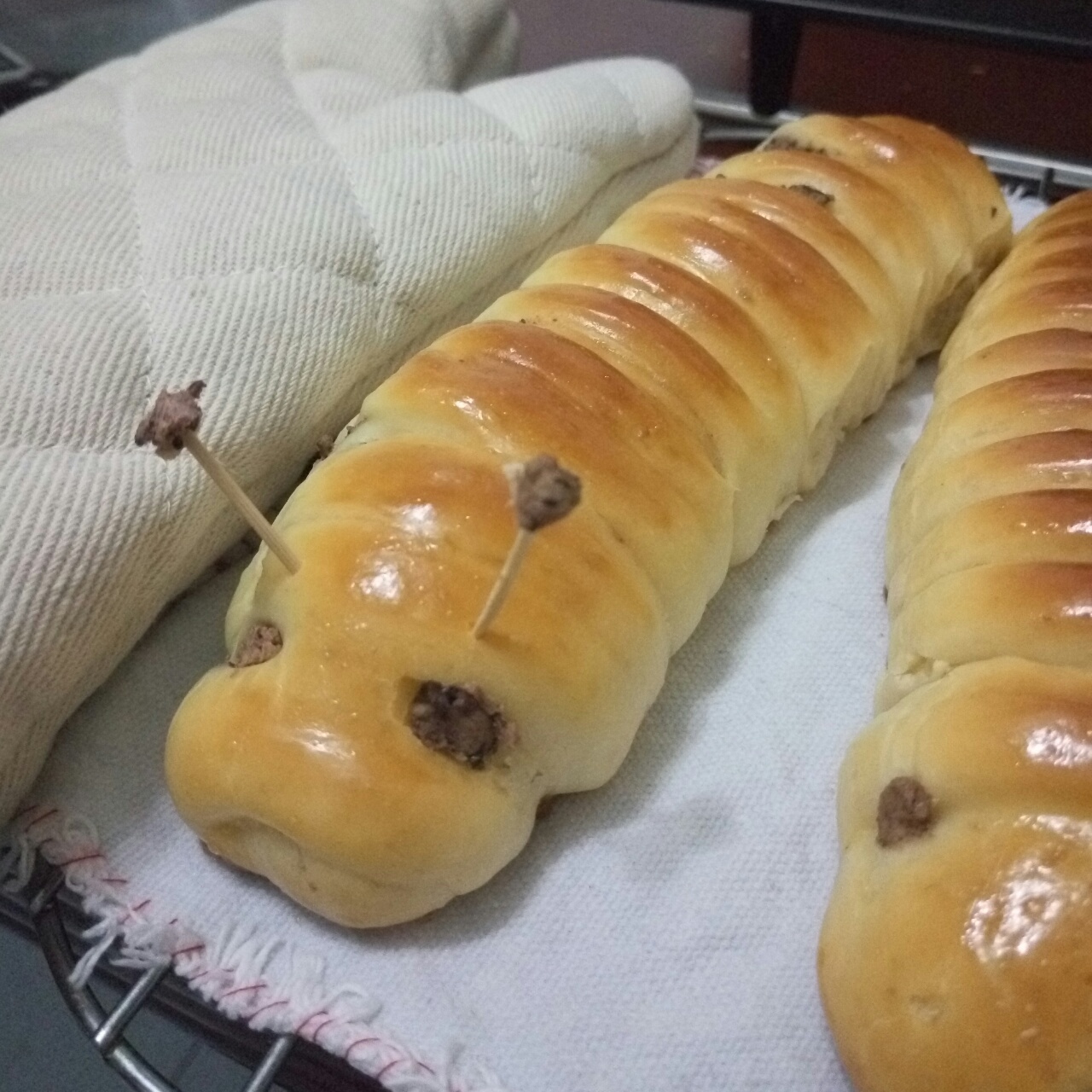 毛毛虫肉松面包
