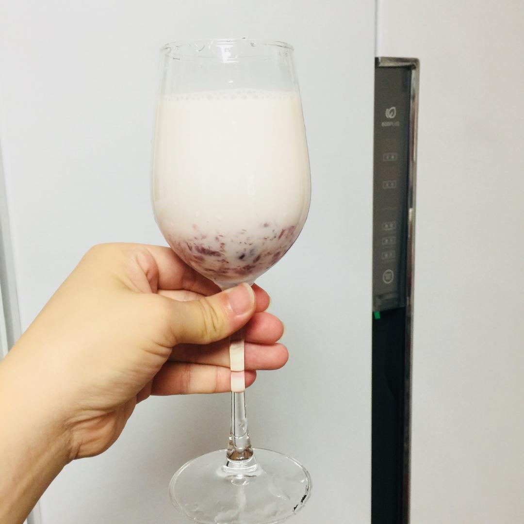 《Tinrry+》草莓果酱和草莓牛奶