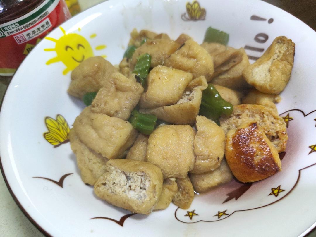 青椒油豆腐——这样做比肉还好吃的油豆腐