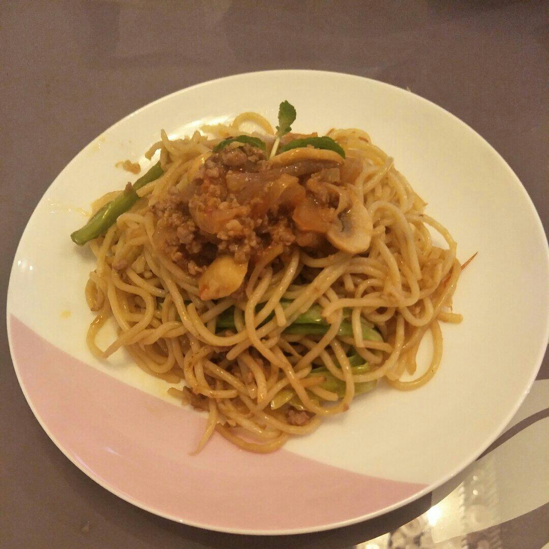 意大利茄汁肉酱面 Spaghetti Bolognese