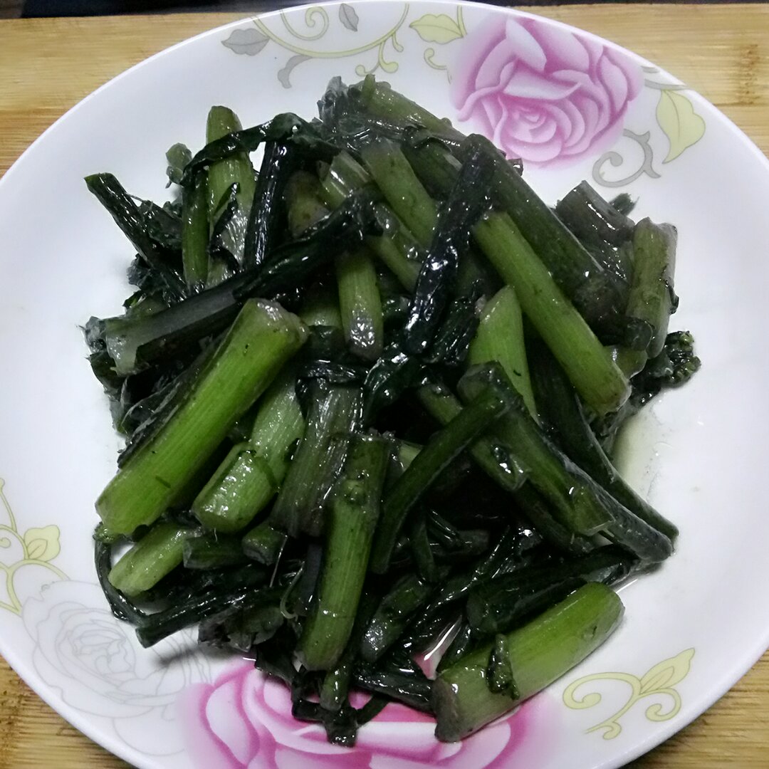 清炒红菜薹