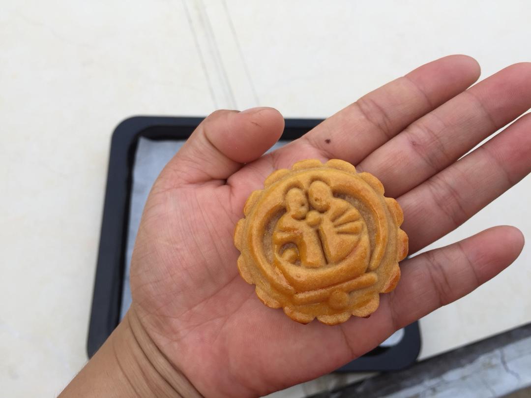 广式月饼—蛋黄莲蓉月饼