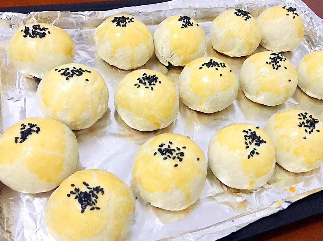 蛋黄酥