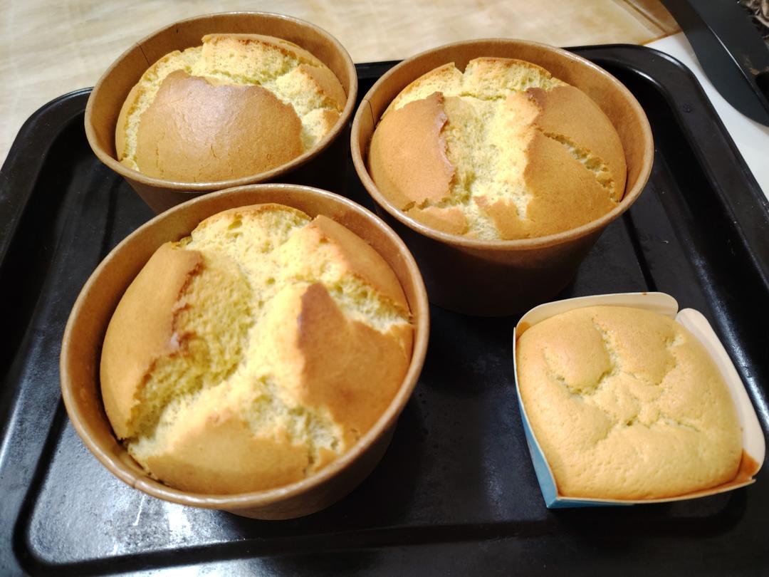 八寸榴莲戚风蛋糕