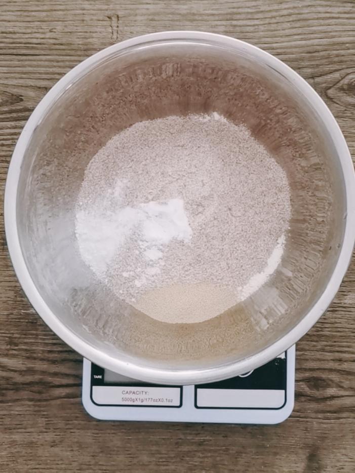 纯奶手撕吐司的做法 步骤1