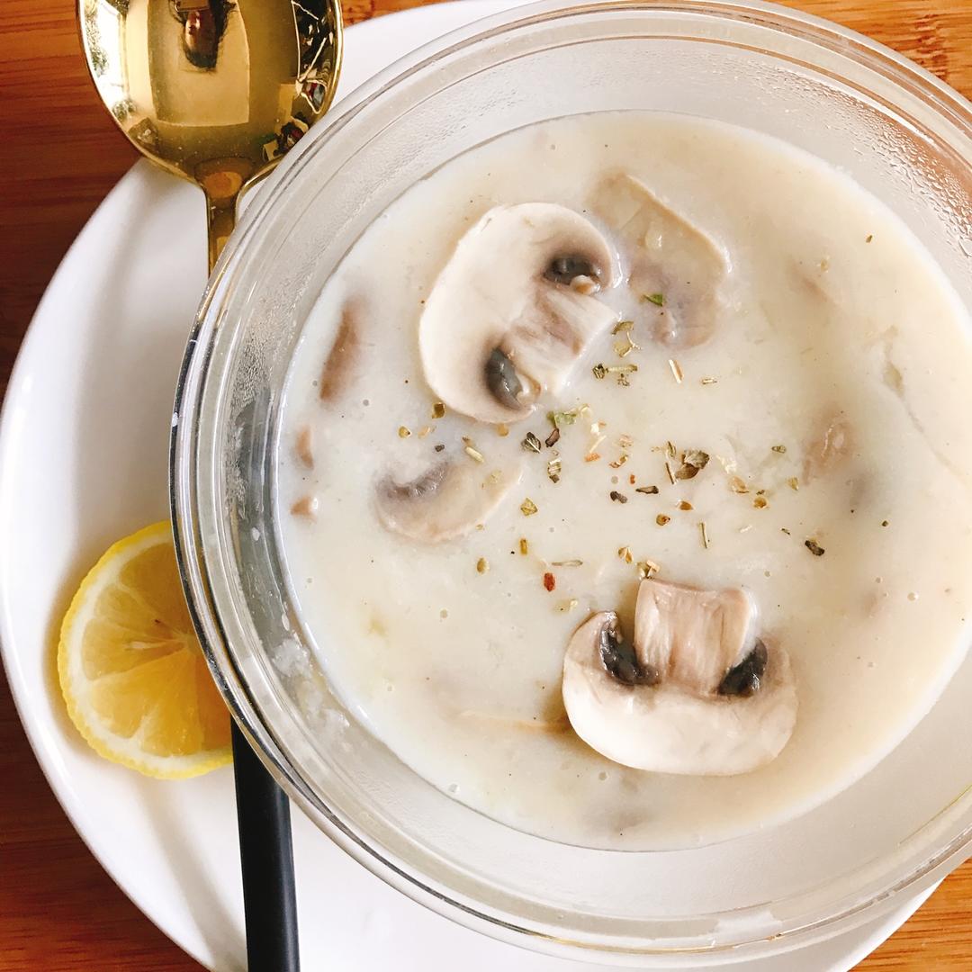 maodouuu做的奶油蘑菇汤完美比例版