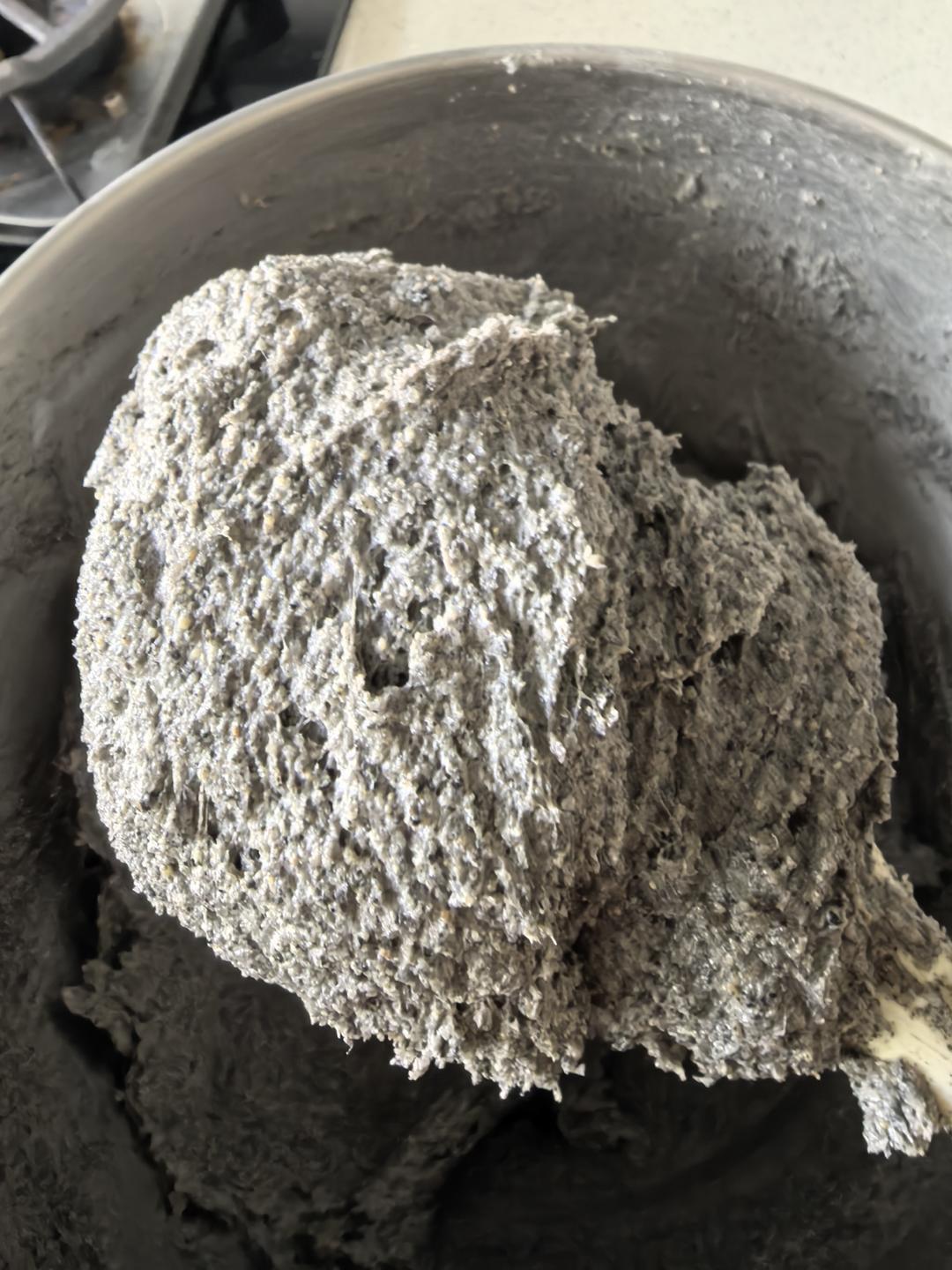 家传黑芝麻汤圆馅心
（黑洋酥）