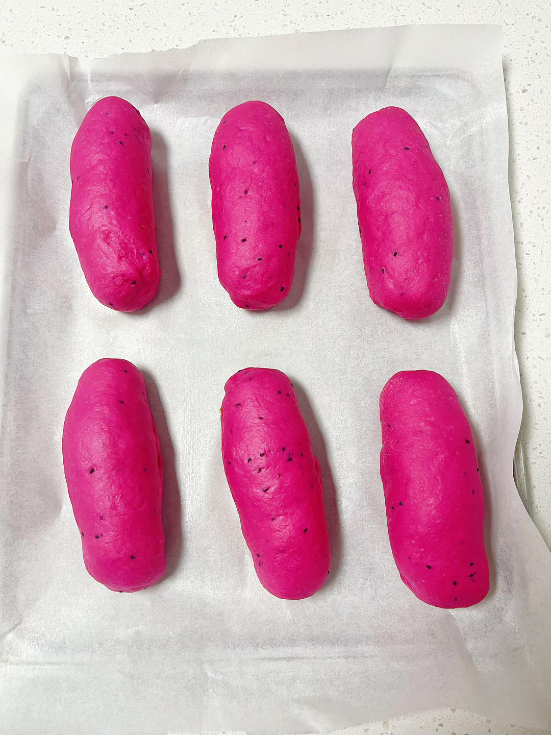 火龙果肉松软欧