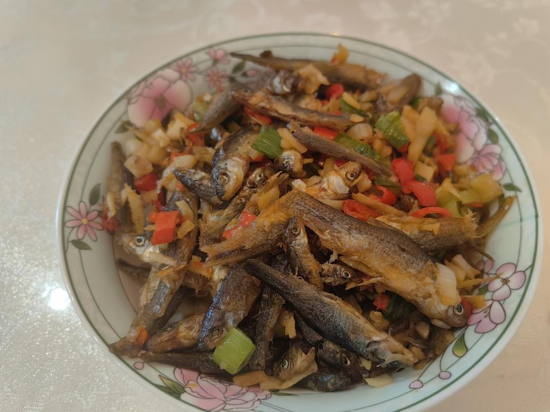 爆炒小鱼干
