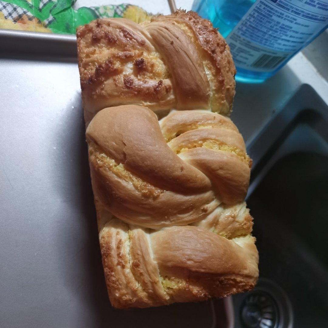 椰蓉满满吐司！幸福的味道。