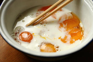 芦笋虾仁早餐蛋饼的做法 步骤3
