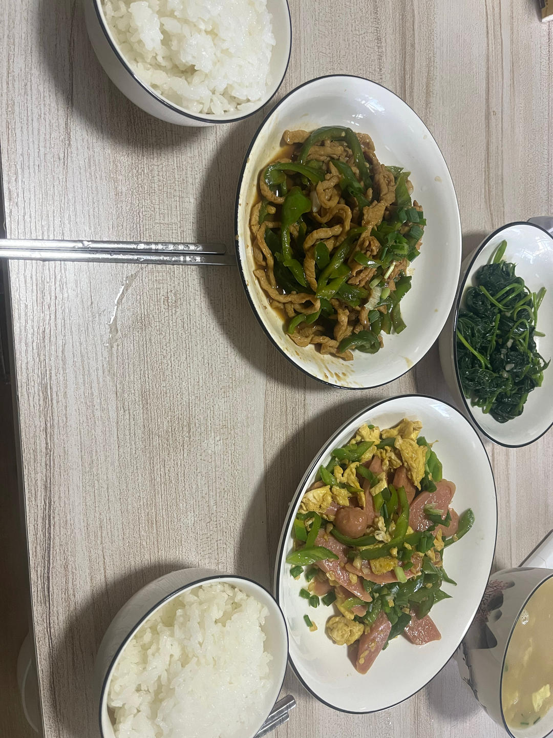 ‼️好吃到舔盘的青椒肉丝盖浇饭