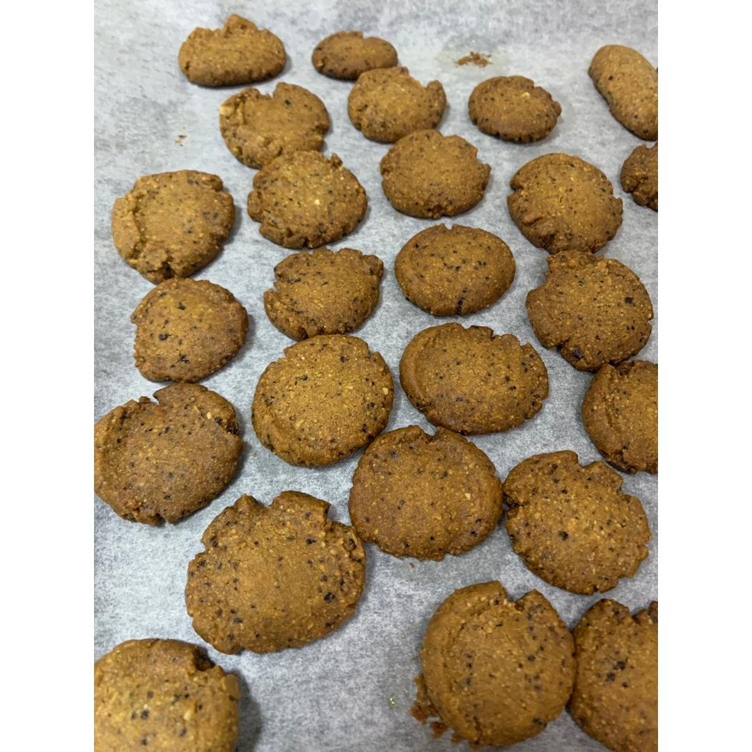 简单到极致，只需四种原料的坚果饼干棒！