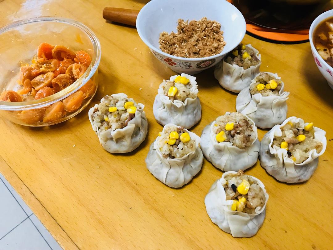 蛋黄肉松烧麦