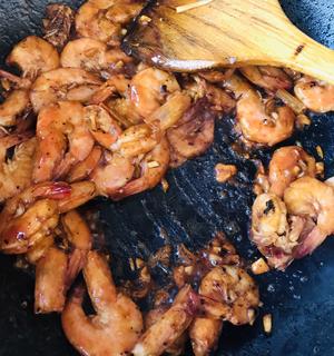 番茄油焖大虾的做法 步骤9