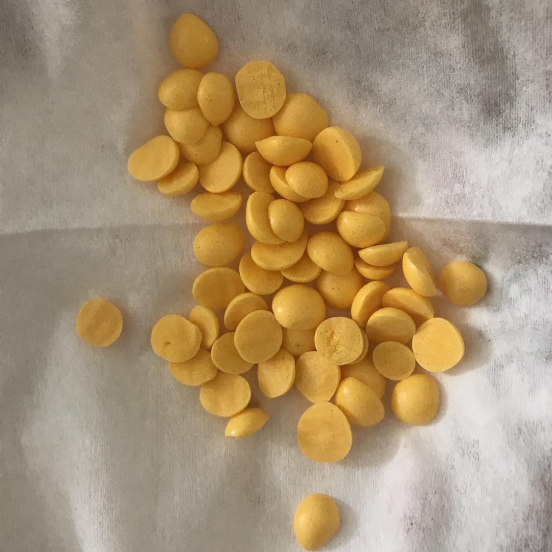 入口即化的无添加蛋黄溶豆