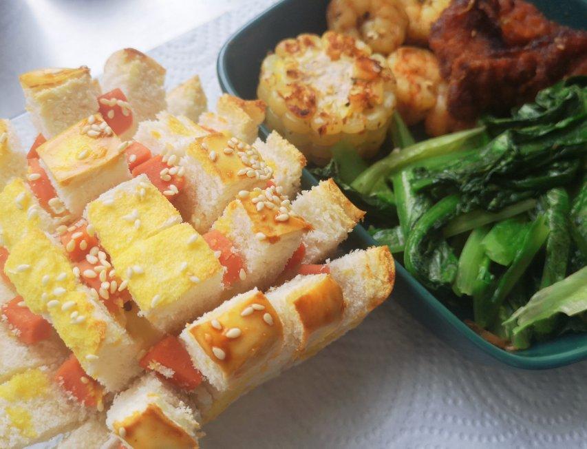 黄金芝士火腿烤馒头