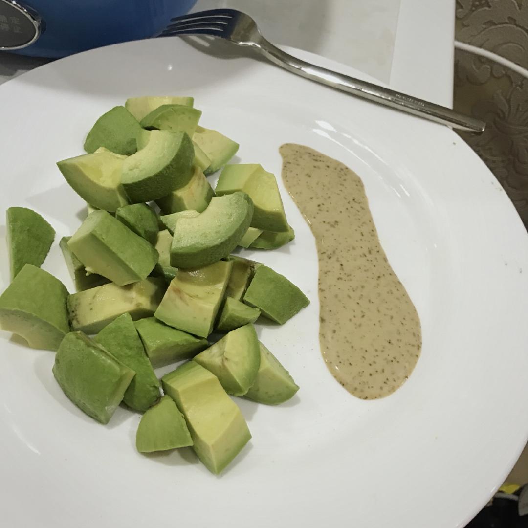 彬彬廖做的牛油果的一百种吃法持续更新ing