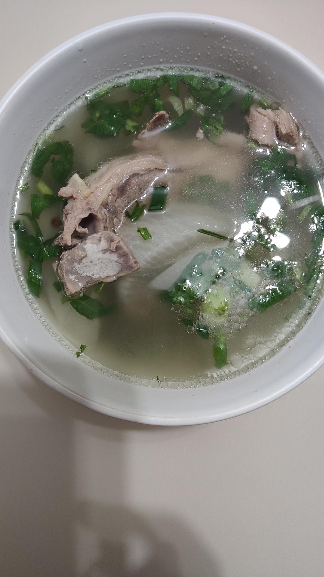 羊肉汤(炖萝卜)