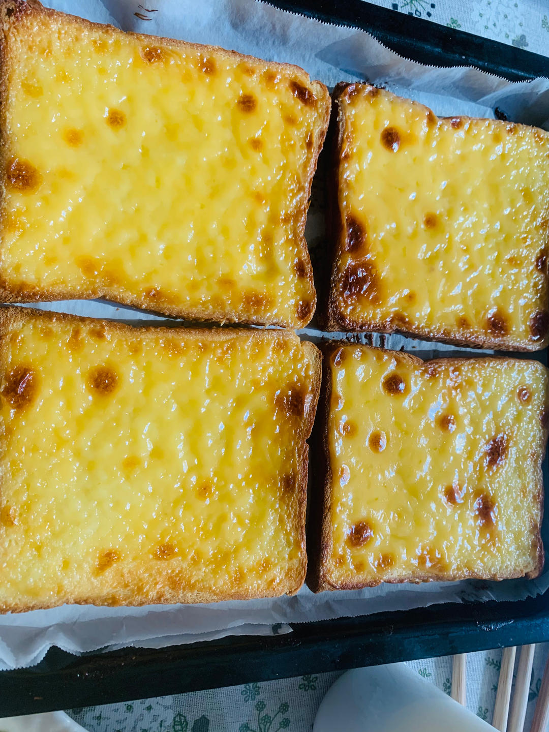 零失败快手岩烧乳酪(熔岩吐司)十分钟网红早餐，好吃哭