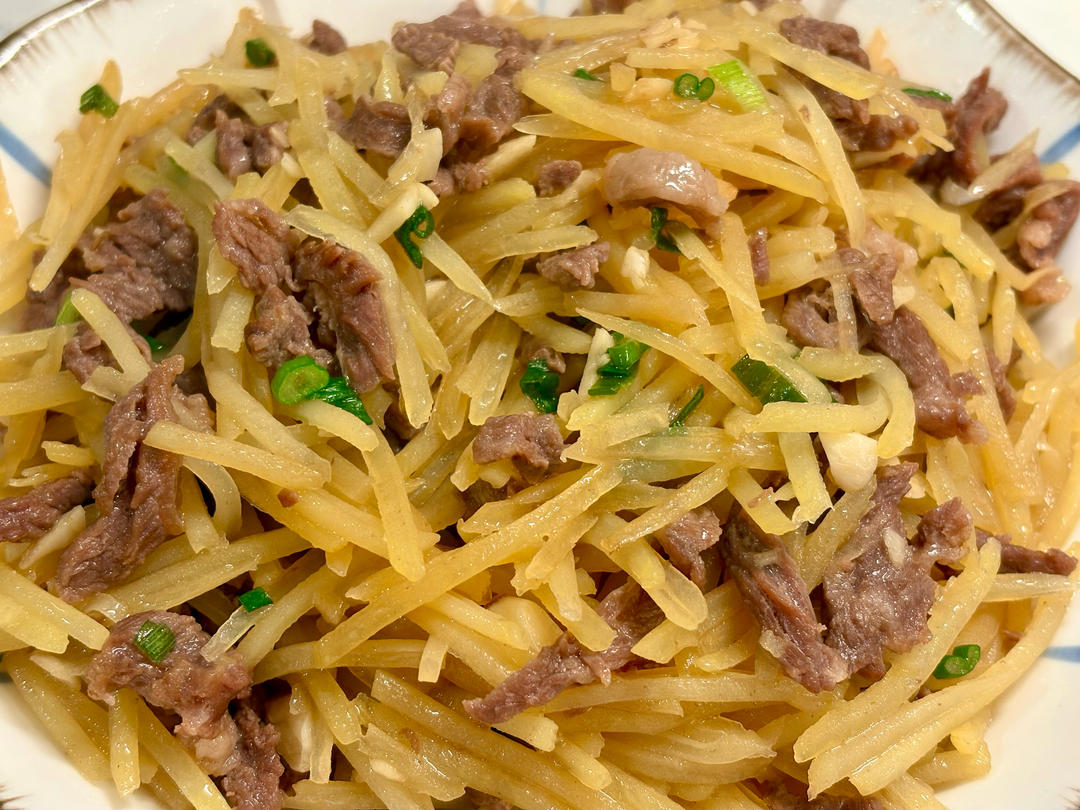 家常菜-土豆丝炒牛肉