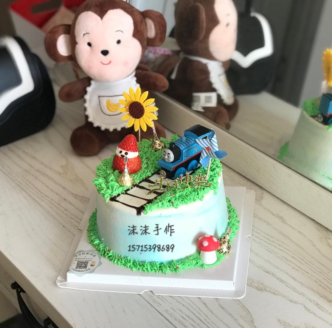 托马斯场景蛋糕