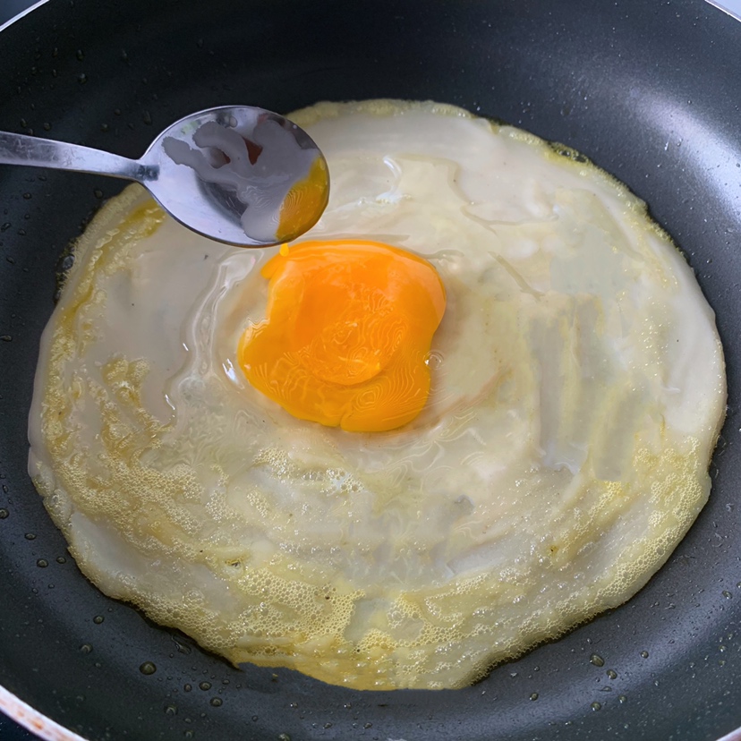 平底不粘锅版简易鸡蛋煎饼的做法 步骤9