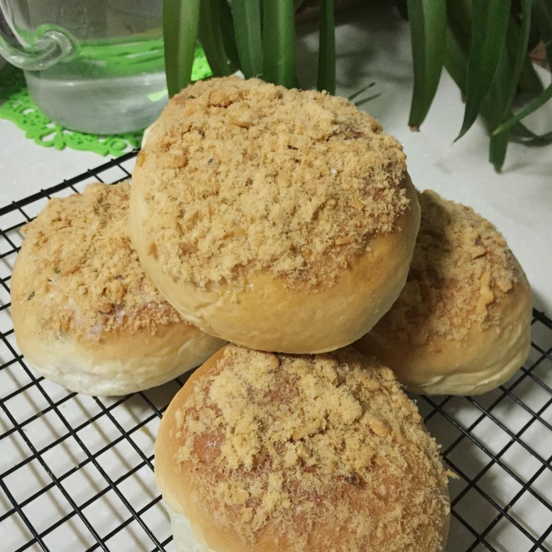 里松外松肉松面包