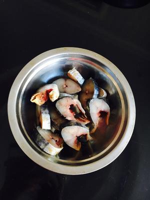 香炸马胶鱼的做法 步骤1