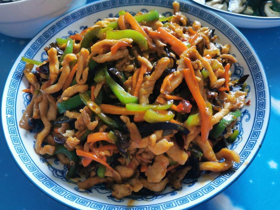 littleypuva做的鱼香肉丝