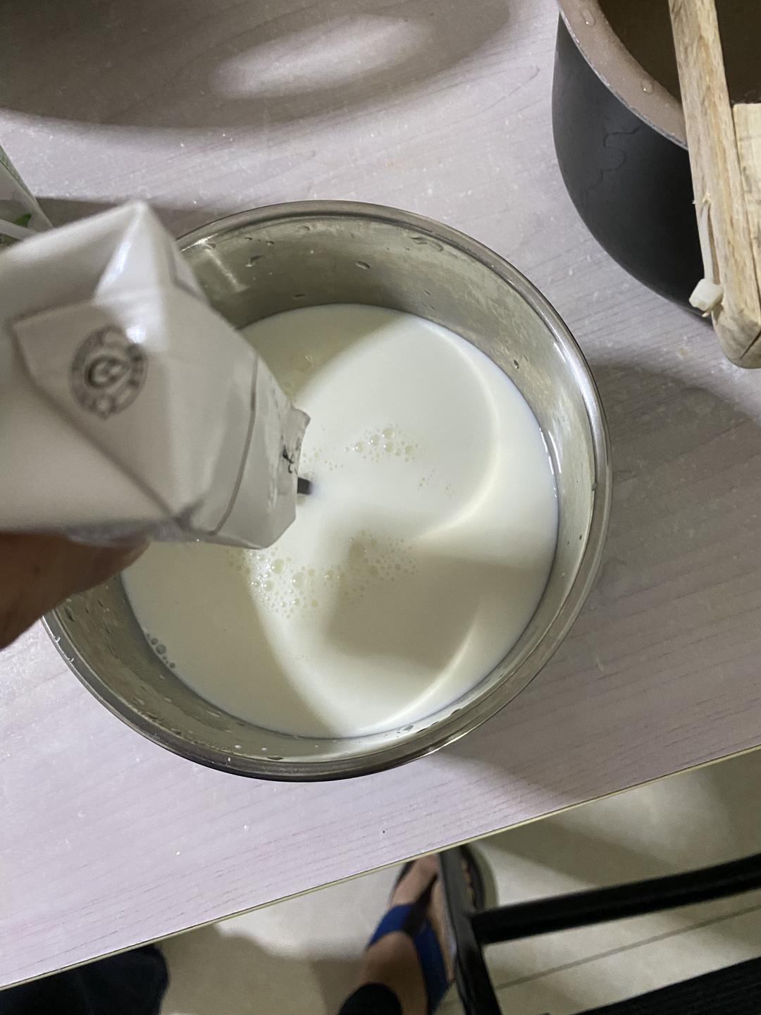 纯奶手撕吐司的做法 步骤1
