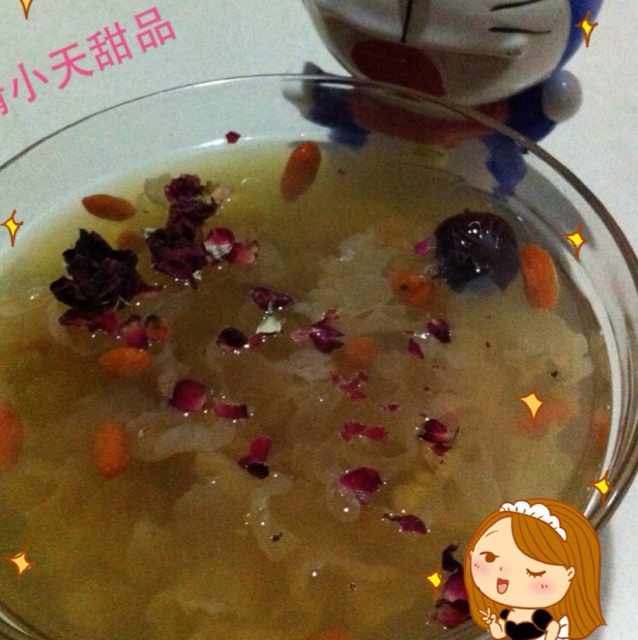 红枣莲子银耳汤