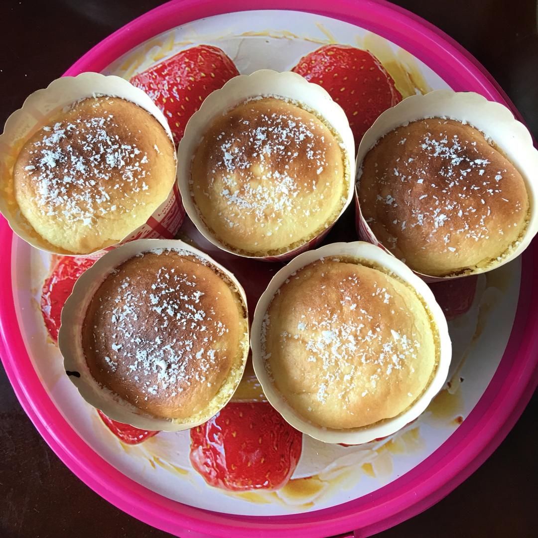 不会回缩的纸杯蛋糕--海氏烤箱定制