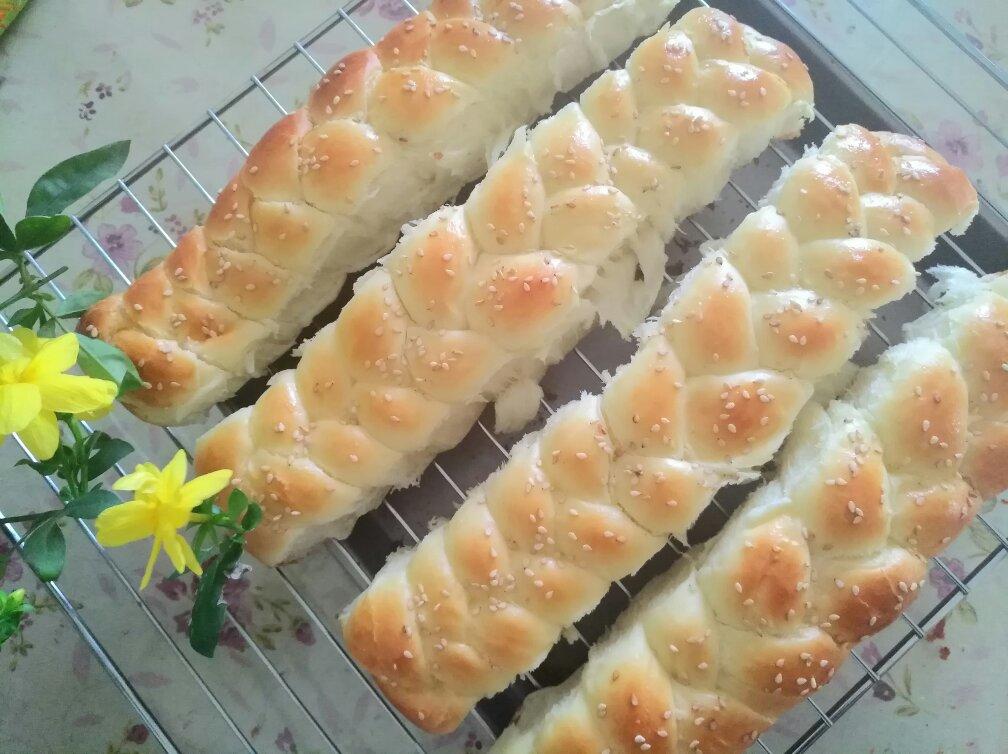软到不知所措的牛奶卷