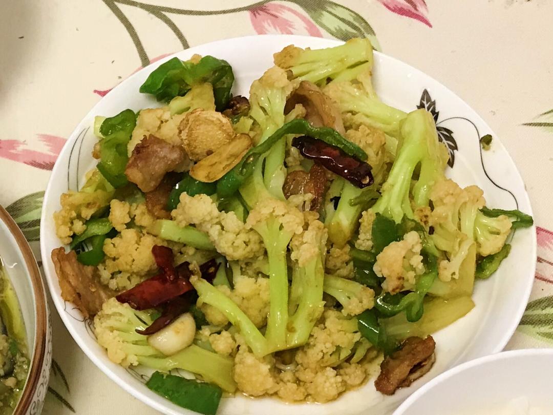 老丁的私房菜-干锅花菜