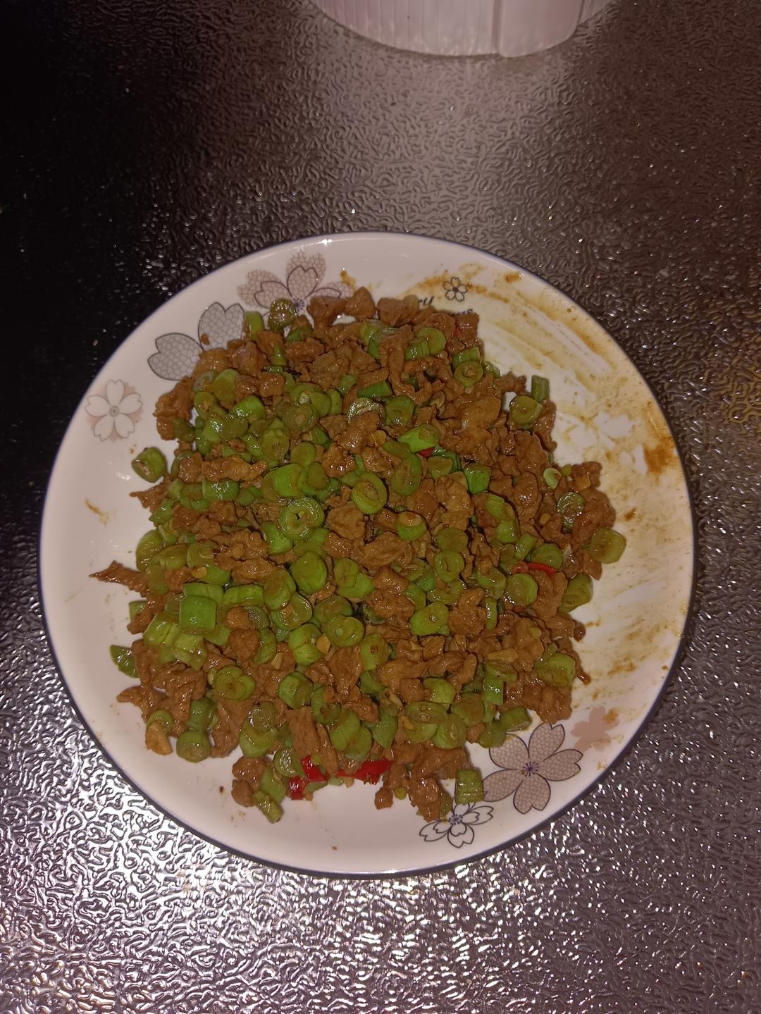 肉沫豆角下饭菜