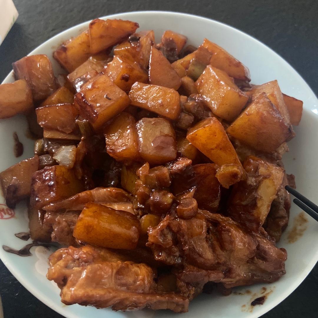 土豆炖鸡翅（快手零失败）