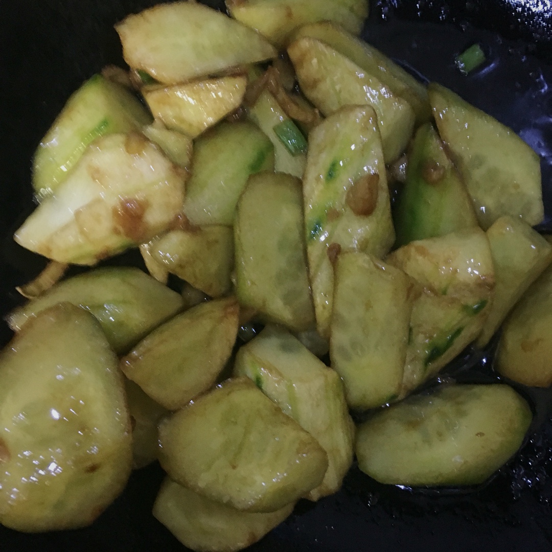 干锅耗油黄瓜
