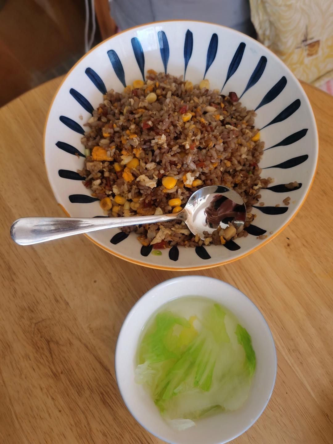 厨师长教你“蛋炒饭”如何做才好吃，答案都在这里面！