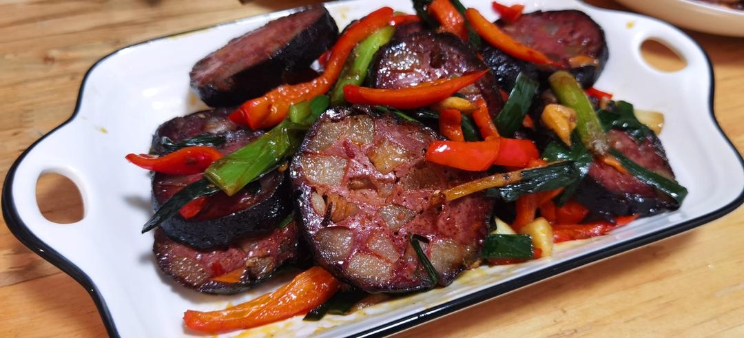 湘蛮爆炒猪血丸